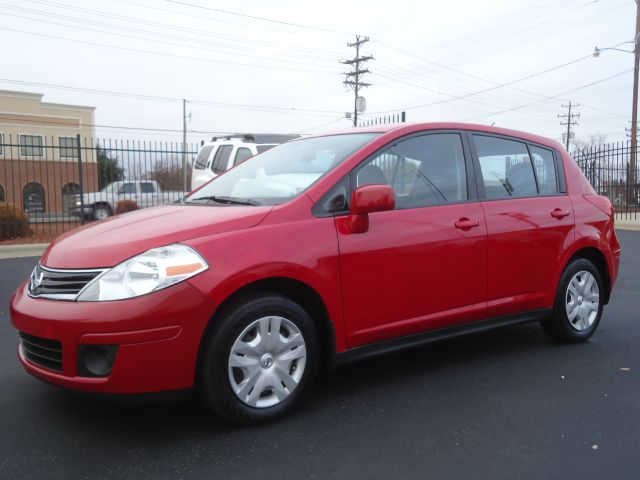 2012 Nissan Versa Carrera C4S