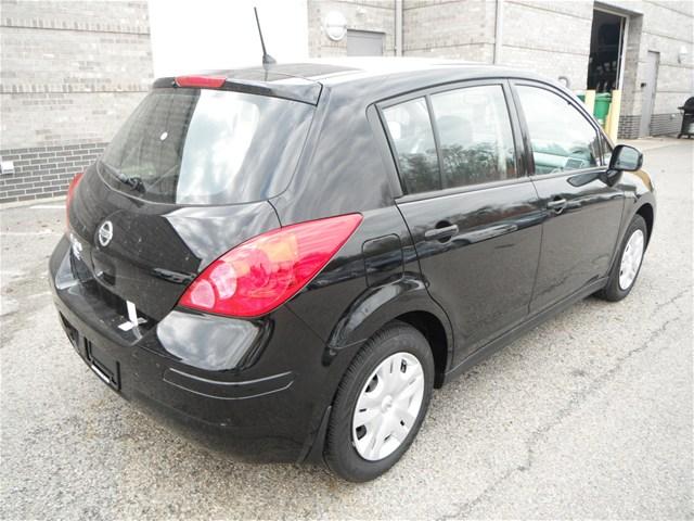 2012 Nissan Versa Unknown