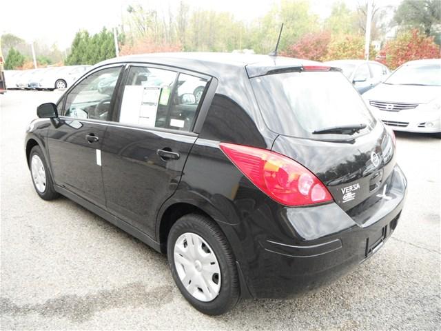 2012 Nissan Versa Unknown