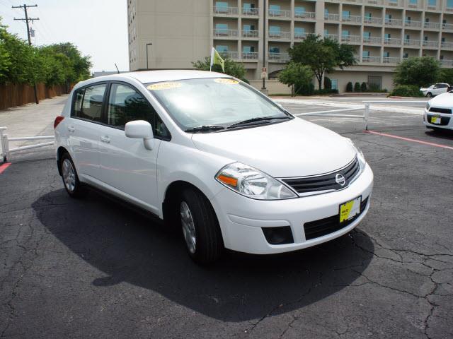 2012 Nissan Versa E43