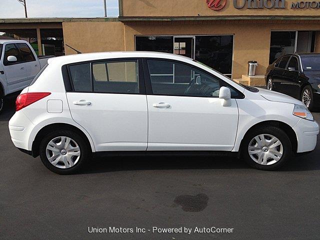 2012 Nissan Versa Unknown