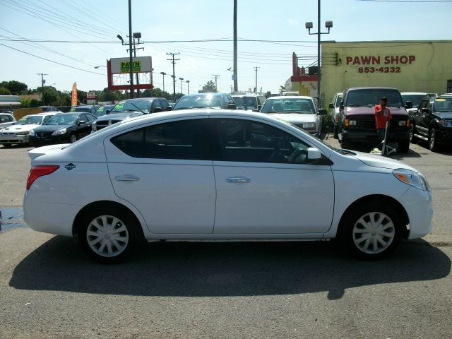 2013 Nissan Versa Track Edition 3.8