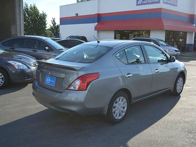 2013 Nissan Versa Track Edition 3.8