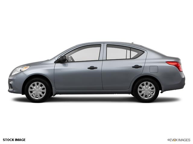 2014 Nissan Versa Unknown