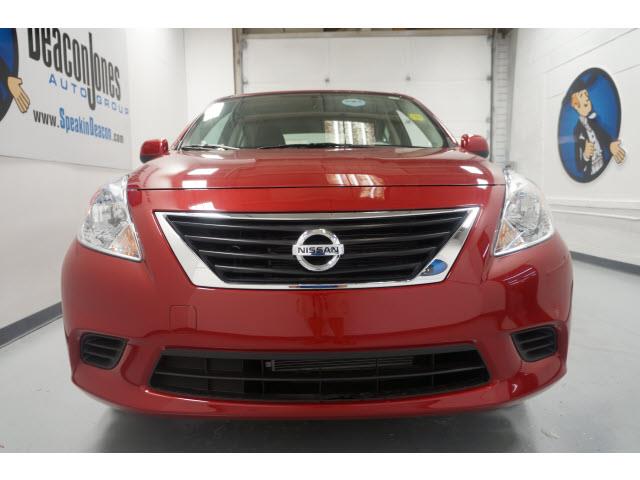 2014 Nissan Versa 745lilow Milesmint Condtionclean Carfax Se