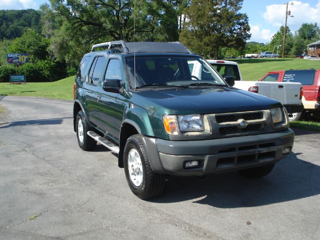 2000 Nissan Xterra LX V-6