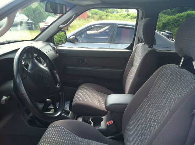 2000 Nissan Xterra EX-L W/ DVD System