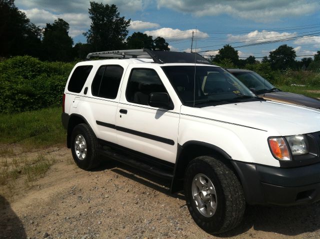 2000 Nissan Xterra EX-L W/ DVD System