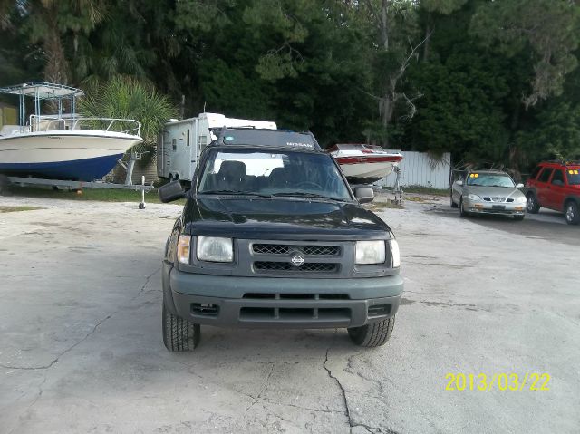 2000 Nissan Xterra LX V-6