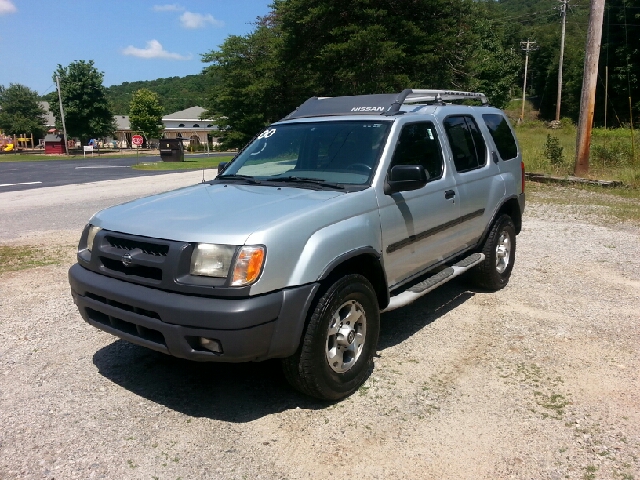 2000 Nissan Xterra Lariat XL