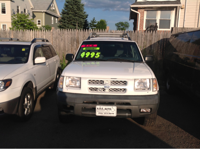 2000 Nissan Xterra EX-L W/ DVD System