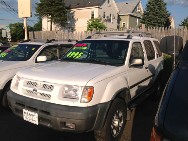 2000 Nissan Xterra EX-L W/ DVD System