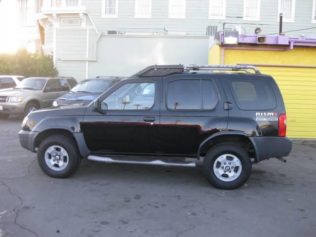 2000 Nissan Xterra SE