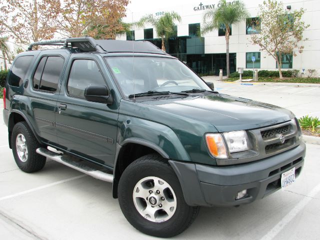 2000 Nissan Xterra LX V-6