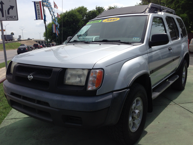 2000 Nissan Xterra LX V-6