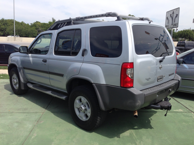 2000 Nissan Xterra LX V-6