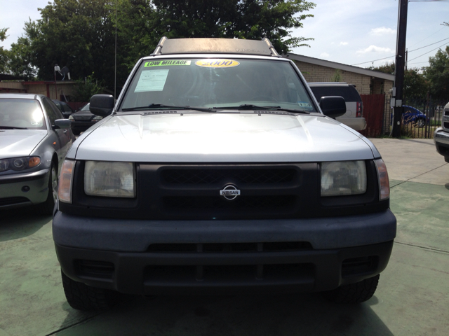 2000 Nissan Xterra LX V-6