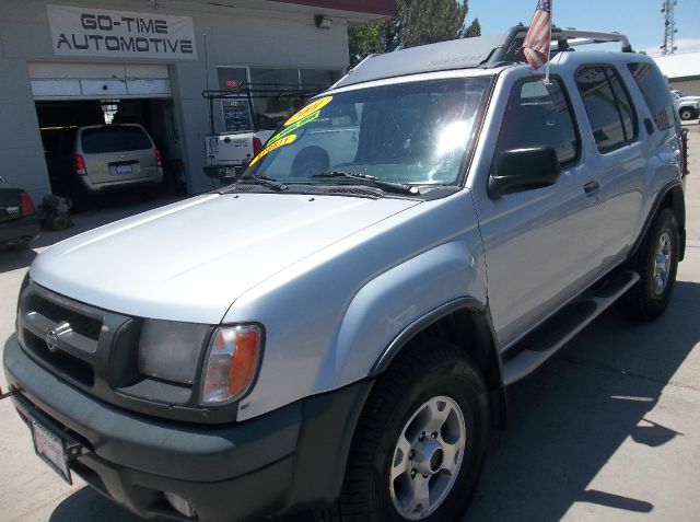 2001 Nissan Xterra AWD W/leatherroof (7pass)