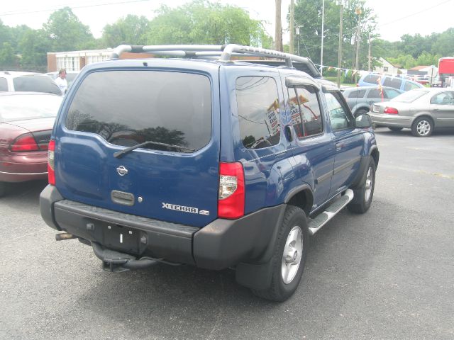 2001 Nissan Xterra AWD W/leatherroof (7pass)