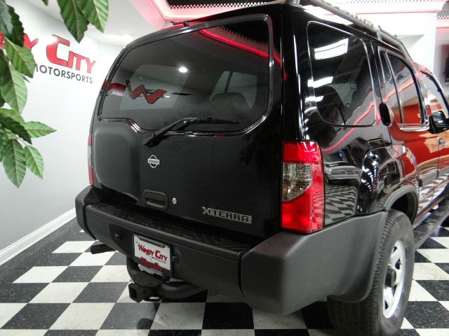 2001 Nissan Xterra AWD W/leatherroof (7pass)