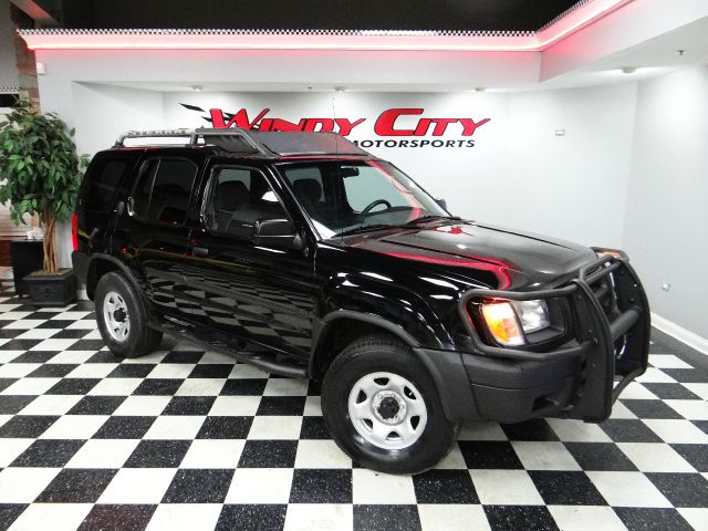 2001 Nissan Xterra AWD W/leatherroof (7pass)