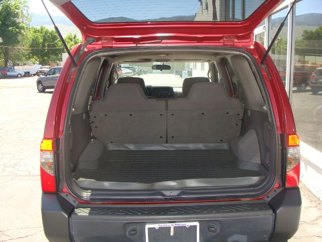 2001 Nissan Xterra AWD W/leatherroof (7pass)