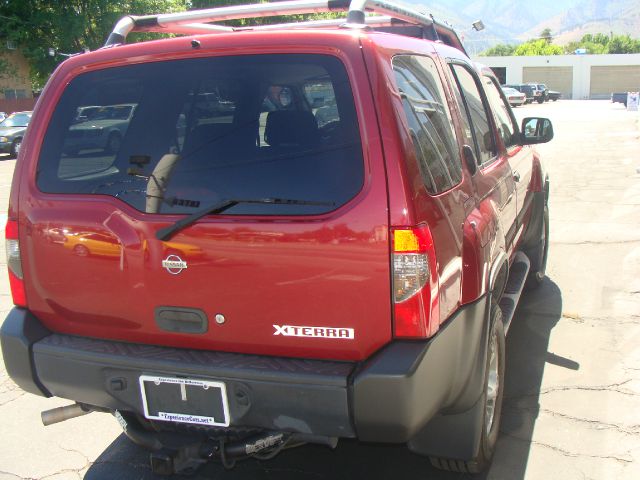 2001 Nissan Xterra AWD W/leatherroof (7pass)