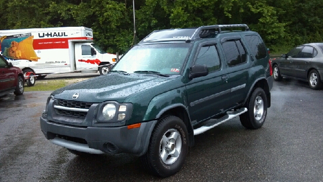 2002 Nissan Xterra AWD W/leatherroof (7pass)