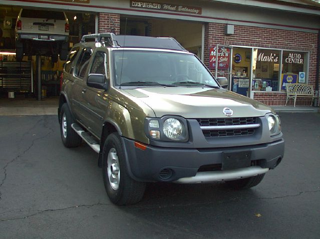 2002 Nissan Xterra AWD W/leatherroof (7pass)