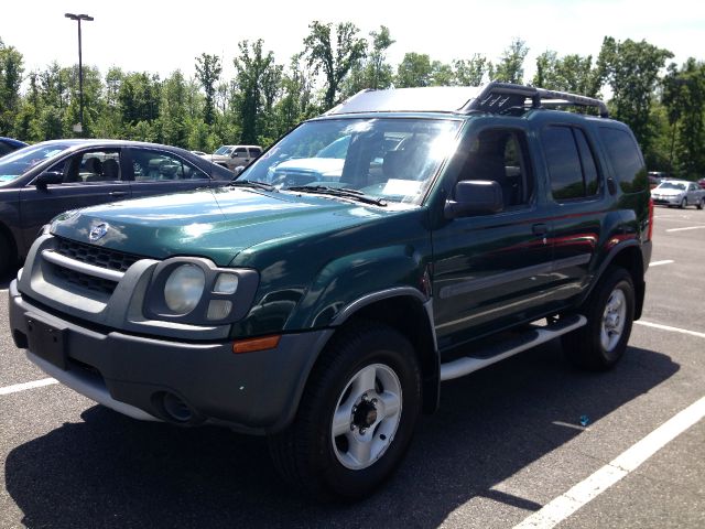 2002 Nissan Xterra AWD W/leatherroof (7pass)