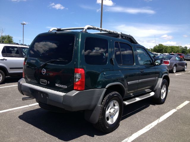 2002 Nissan Xterra AWD W/leatherroof (7pass)