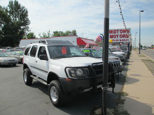 2002 Nissan Xterra AWD W/leatherroof (7pass)