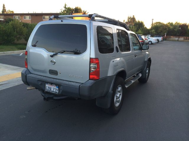 2002 Nissan Xterra LX V-6