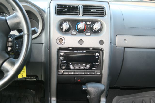 2002 Nissan Xterra LX V-6