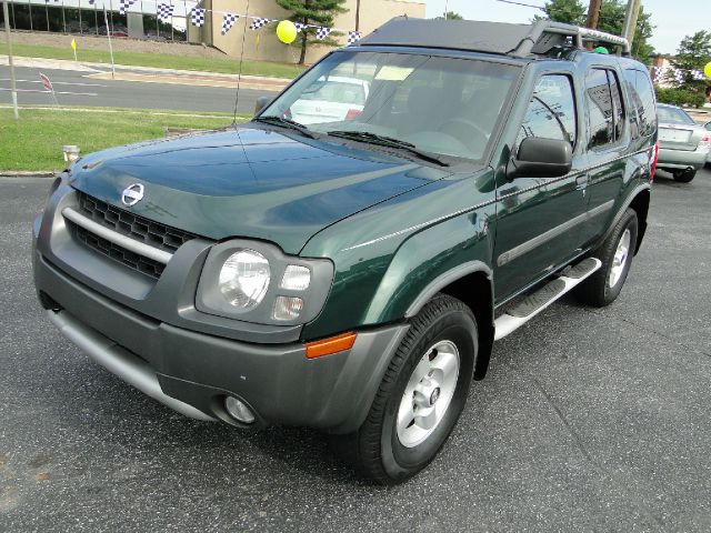 2002 Nissan Xterra AWD W/leatherroof (7pass)