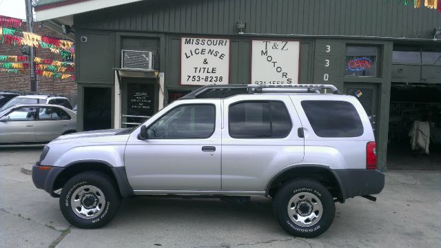 2002 Nissan Xterra AWD W/leatherroof (7pass)