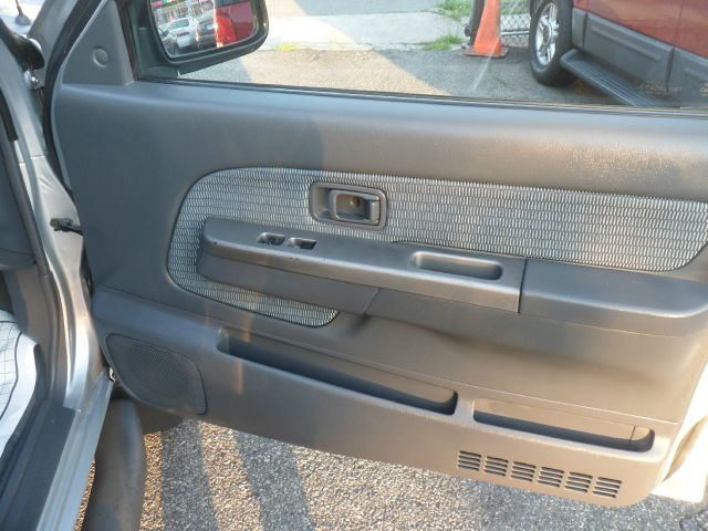 2002 Nissan Xterra EX-L W/ DVD System