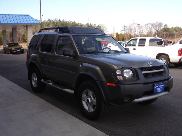 2002 Nissan Xterra H1