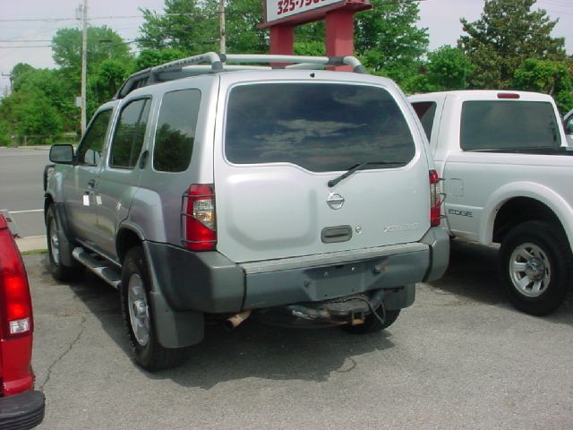 2002 Nissan Xterra AWD W/leatherroof (7pass)