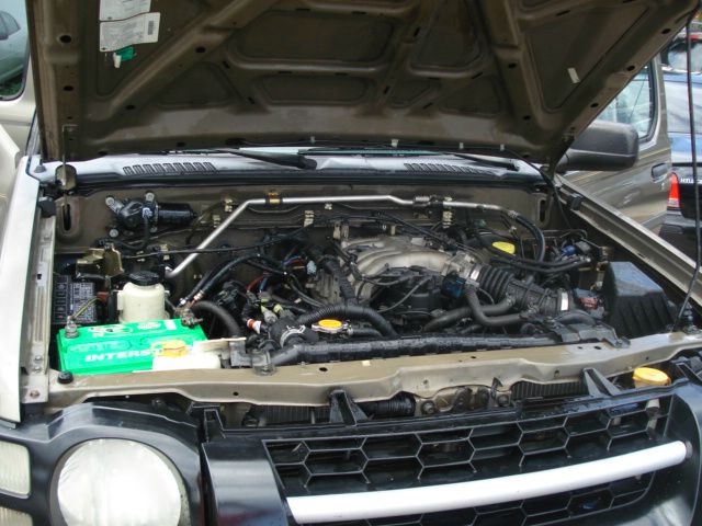 2002 Nissan Xterra LX V-6