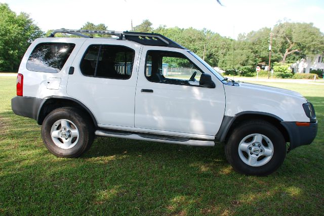 2003 Nissan Xterra LX V-6