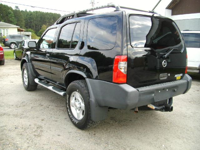 2003 Nissan Xterra AWD W/leatherroof (7pass)