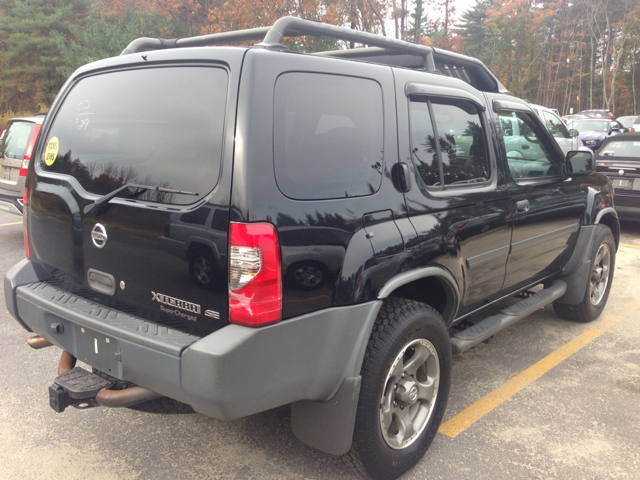 2003 Nissan Xterra 143.5 LTZ