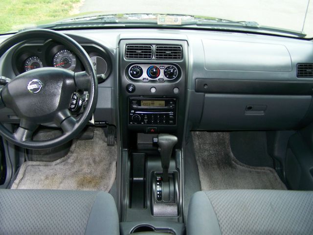 2003 Nissan Xterra LX V-6