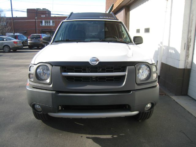 2004 Nissan Xterra AWD W/leatherroof (7pass)