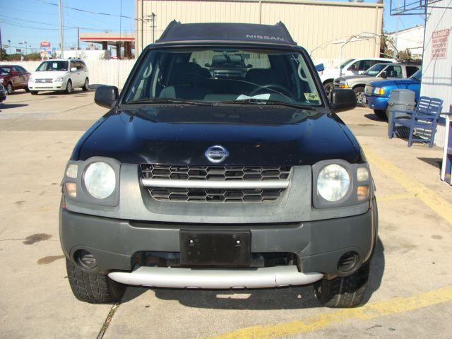 2004 Nissan Xterra AWD W/leatherroof (7pass)