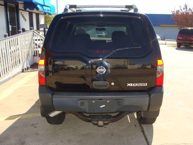 2004 Nissan Xterra AWD W/leatherroof (7pass)