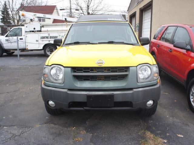 2004 Nissan Xterra AWD W/leatherroof (7pass)