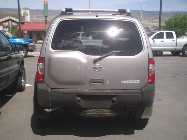 2004 Nissan Xterra AWD W/leatherroof (7pass)