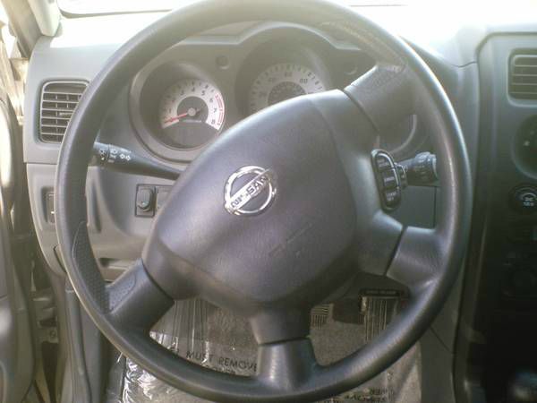 2004 Nissan Xterra AWD W/leatherroof (7pass)